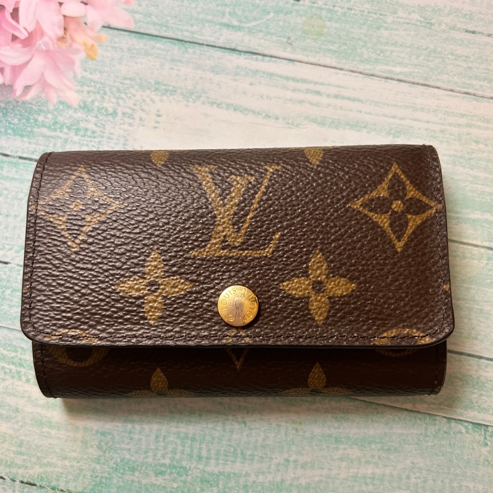 LV 6 key holder in monogram canvas